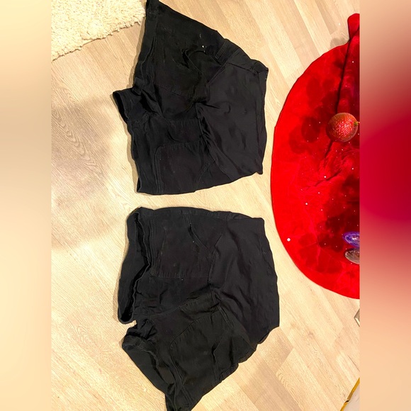 Black maternity shorts high waisted belly band front and back pockets - Picture 1 of 3